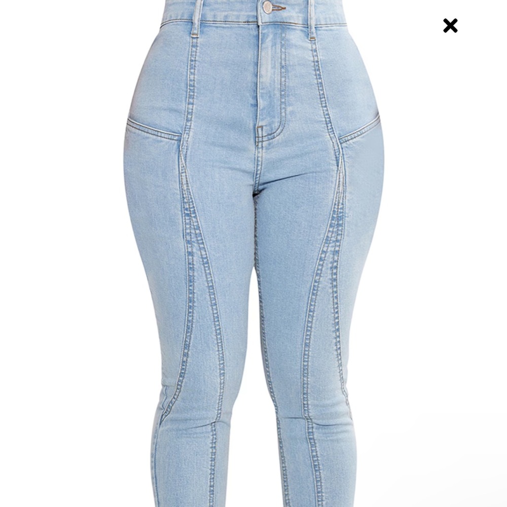 PrettyLittleThing (PLT) Light Blue Wash Skinny Jeans